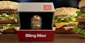 McDonald’s premia cliente com Anel de Ouro 18K e Diamantes