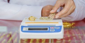 Vender joia ou penhorar: descubra qual a melhor decisão para você!